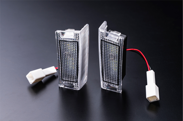 アルファード40系専用 SilkBlaze スライドドアカーテシランプ