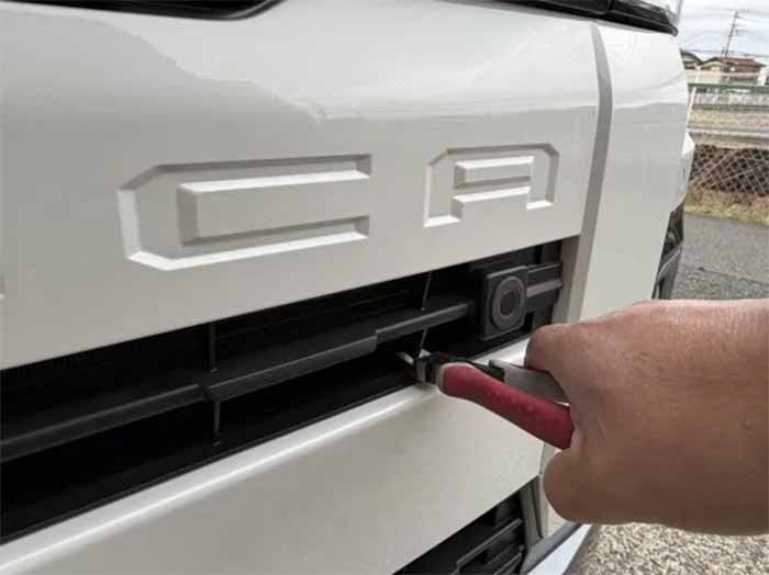 デリカミニ グリルマーカー 取付加工イメージ