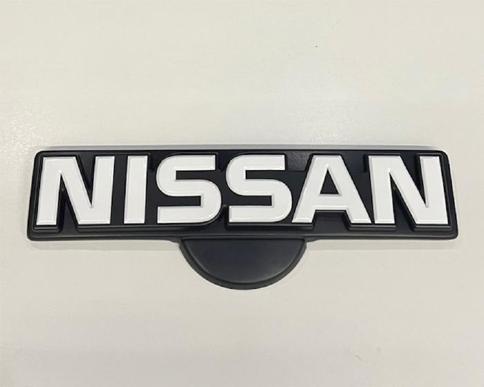 キャラバン 3型専用 BodyLine NISSAN キャプスエンブレム