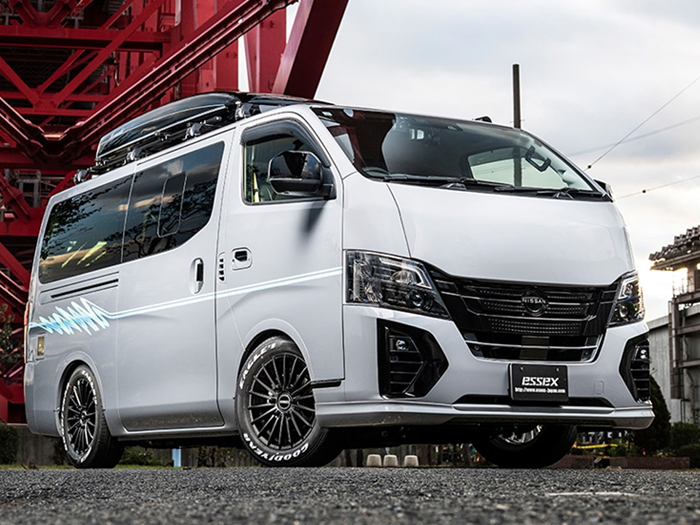 NV350 キャラバン専用 17インチ ホイール＆タイヤセット