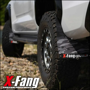 トライトン専用 X-FANG マッドフラップ 1台分