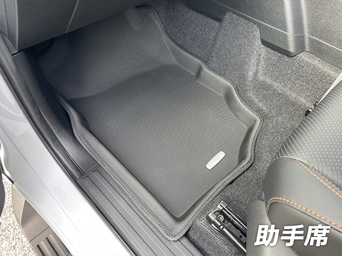トライトン専用 Clazzio 立体マット1台分(NEWタイプ)