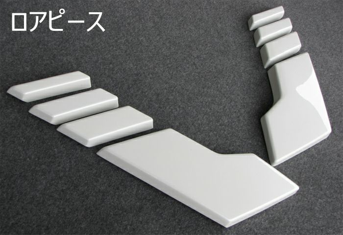 キャラバン 3型 標準ボディー専用 フロントグリルガーニッシュカバー