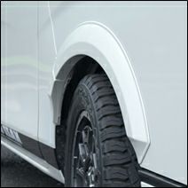 NV350 キャラバン専用 オーバーフェンダー タイプ1 を販売中！カスタム