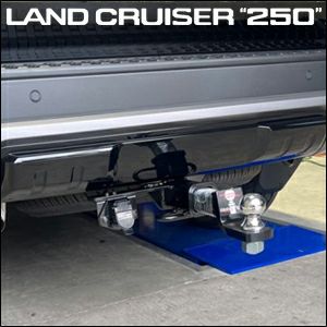 ランクル250 USトヨタ純正 ヒッチメンバーカバー ハーフサイズ