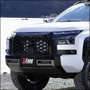 トライトン専用 X-FANG モディファイドフェイスマスク を販売中 